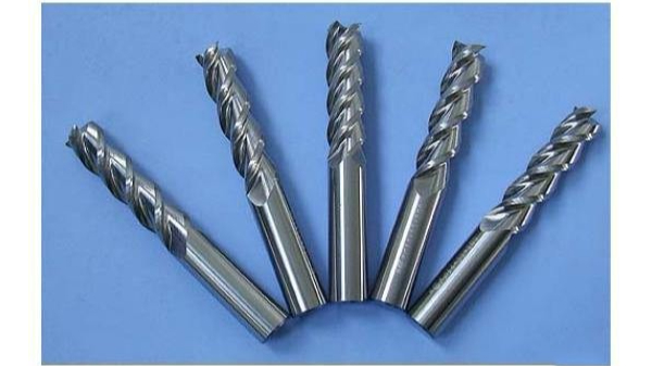 在CNC加工定制中，用于工件表面加工的刀具有哪些?